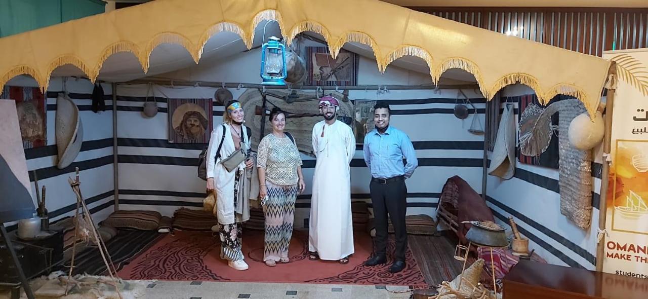 Sur Bandar Al Ayjah Hotel Apartments Eksteriør billede